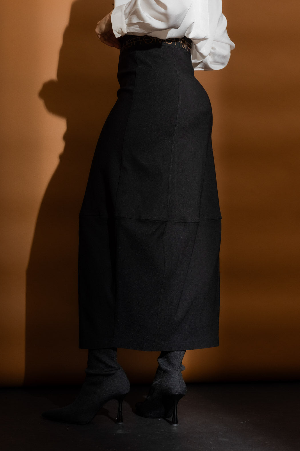 Black Bengaline Balloon Skirt