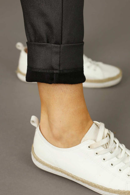 Black Waxed Easy Jean