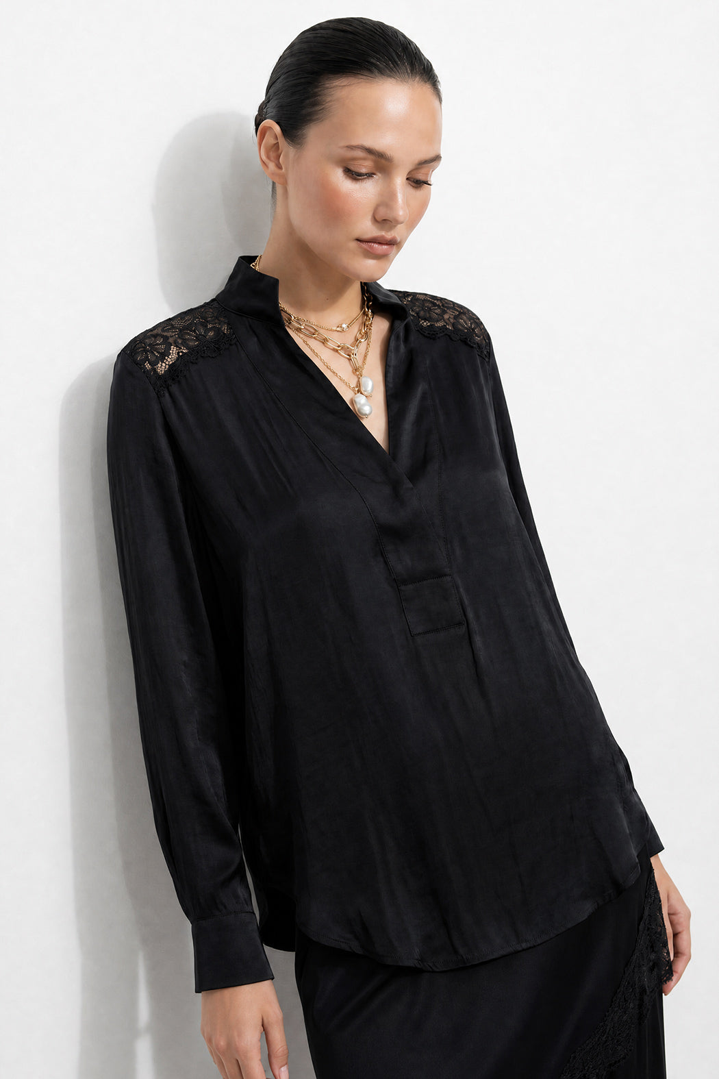 Black Glow Lace Blogger Shirt