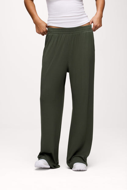 Slinky Rib Lounge Pant | Darkest Olive