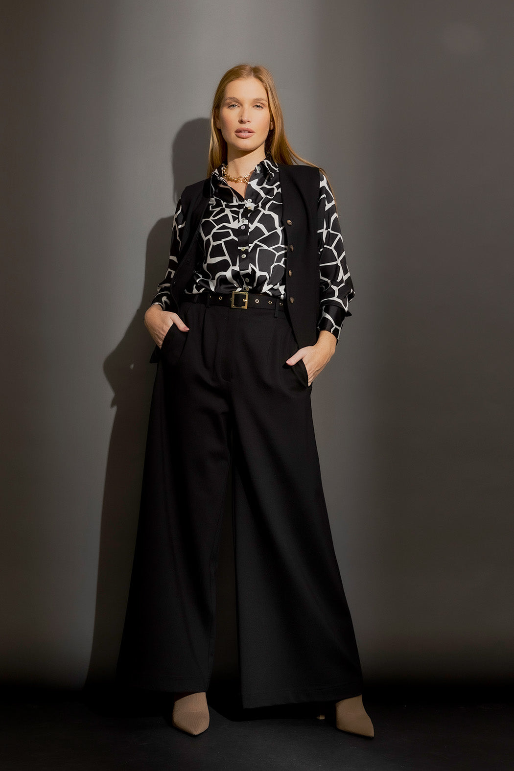 Black Ponte Cosmopolitan Pant