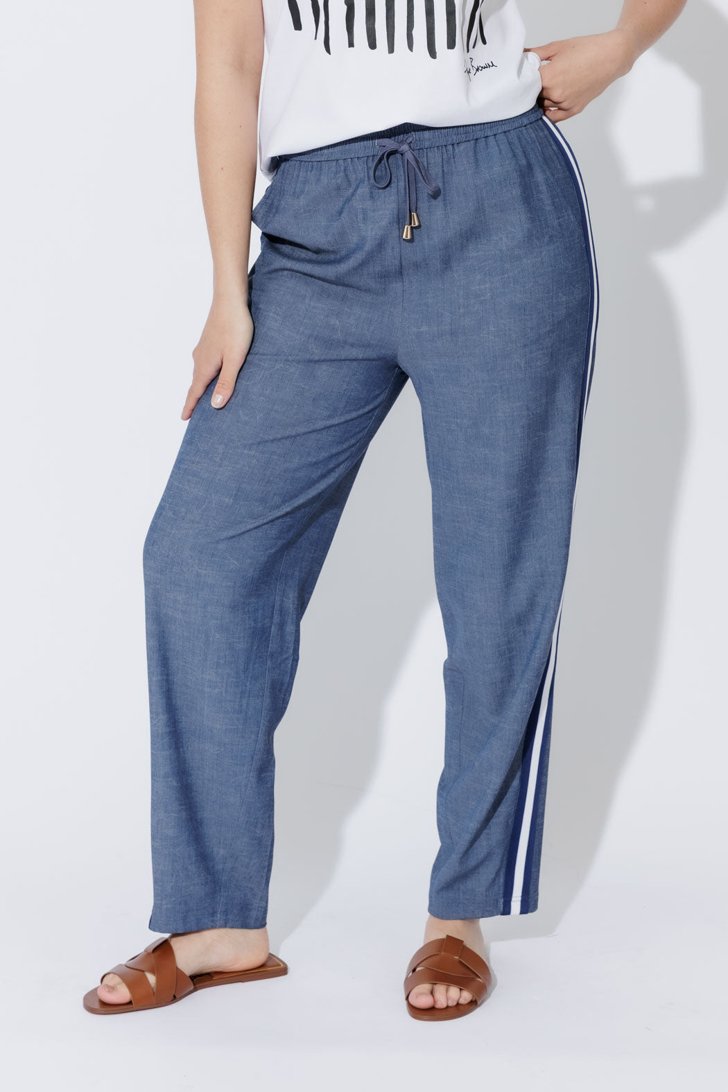 Chambray Sport Barrel Pant