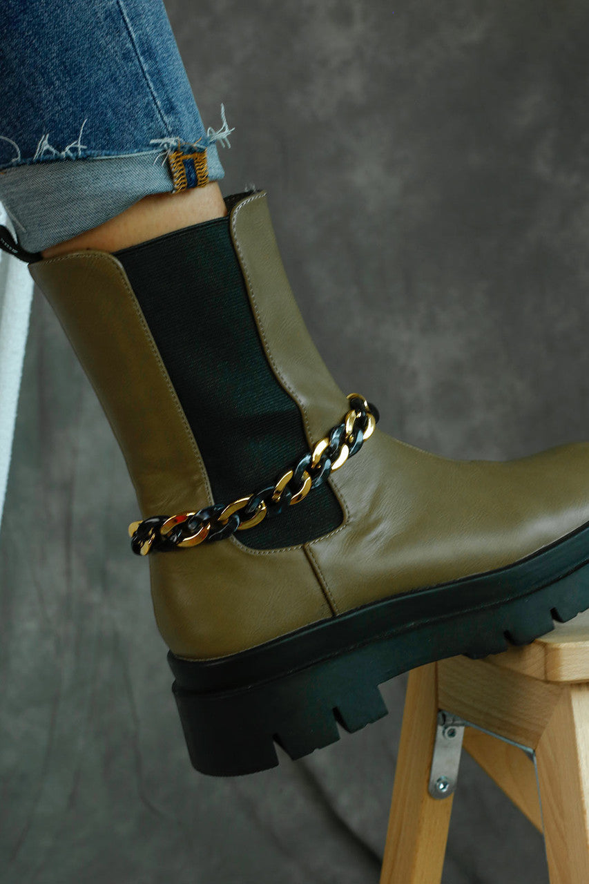 Black & Gold Boot Chain
