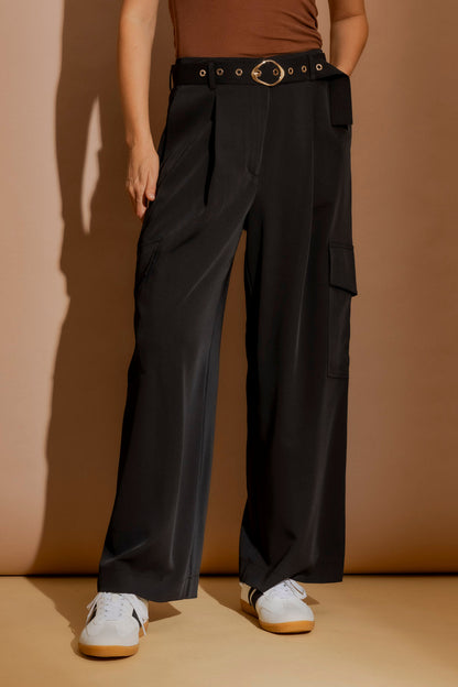 Black Euro Barrel Cargo Pant