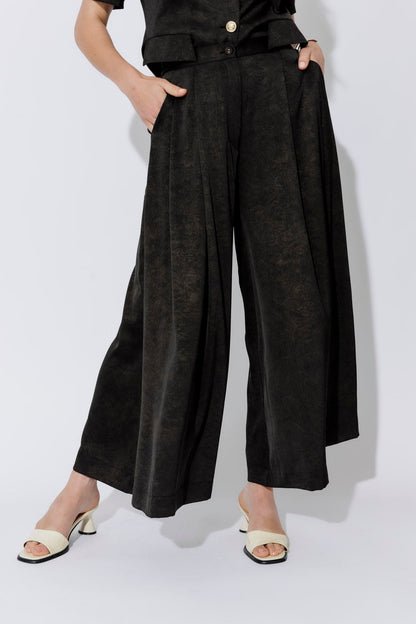 Black/Gold Wide Leg Culotte