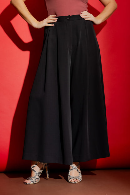 Black Euro Wide Leg Culotte