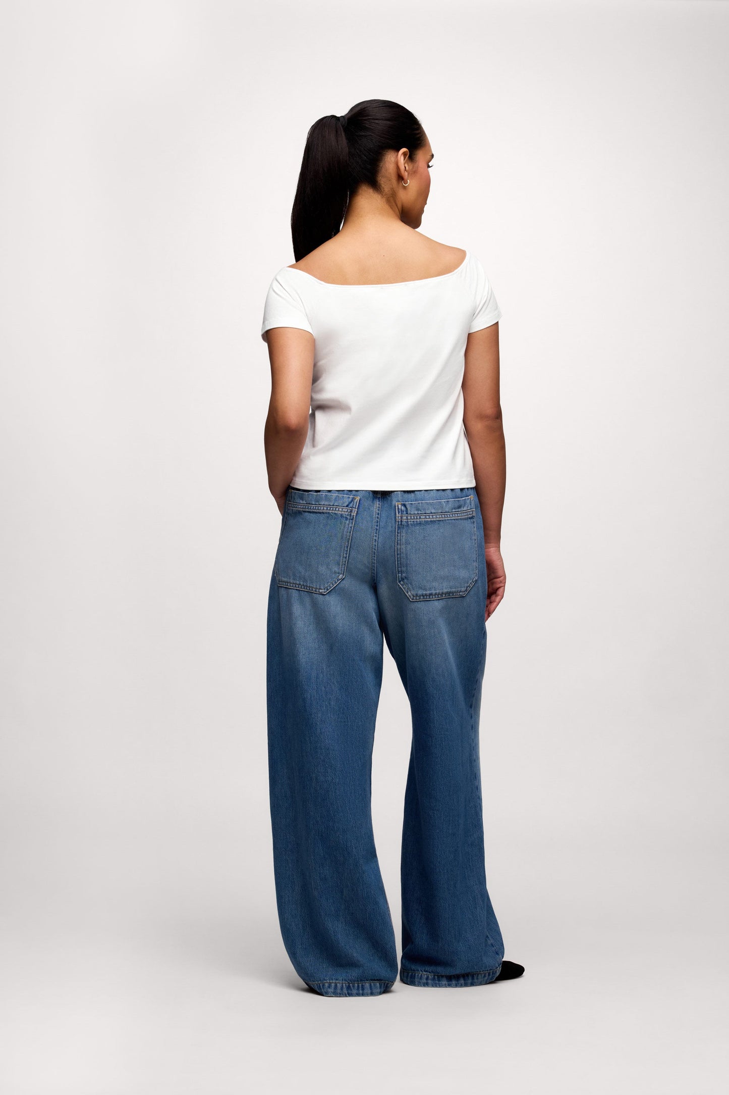 Ease Tee | White