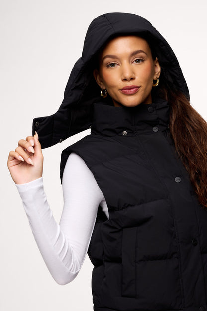 Peak Puffer Vest | Black
