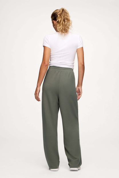 Performance Waffle Wide Leg Pant | Olive