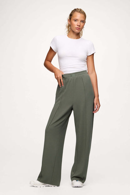 Performance Waffle Wide Leg Pant | Olive